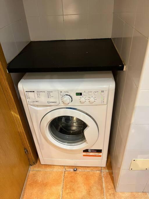 Amazing Apt 1 Hab Para 4Pax En La Plaza De Chueca Madrid Bagian luar foto